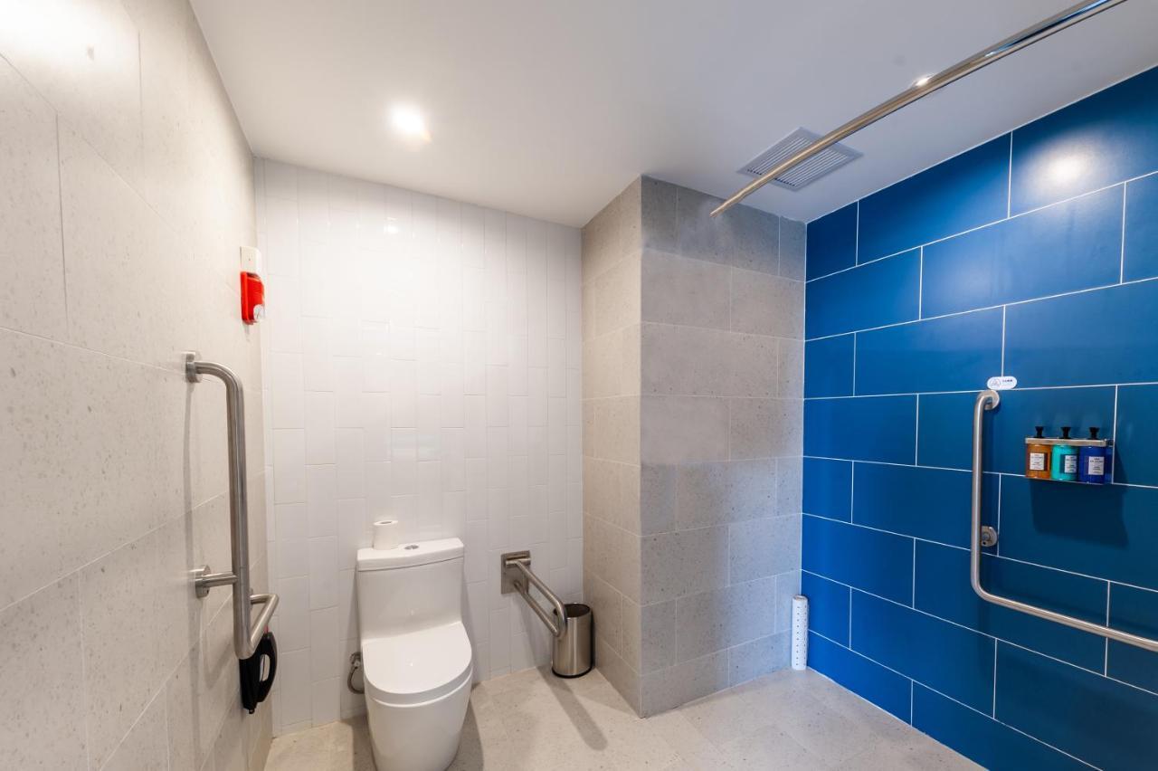 Holiday Inn Express Shanghai Baoyang By Ihg Buitenkant foto