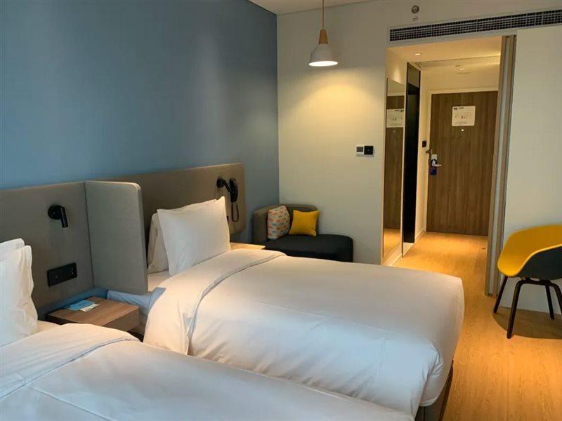 Holiday Inn Express Shanghai Baoyang By Ihg Buitenkant foto