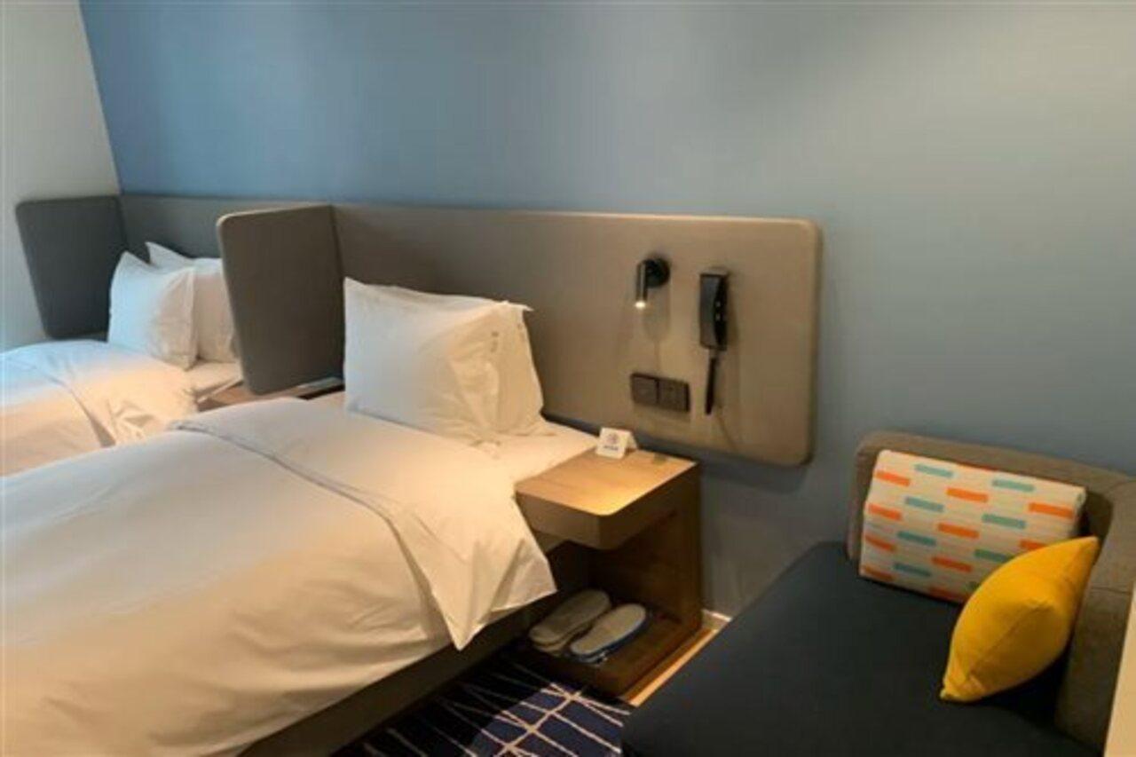 Holiday Inn Express Shanghai Baoyang By Ihg Buitenkant foto